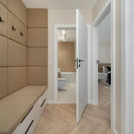 Apartment Ekskluzywne Browary Wroclawskie Z Klimatyzacja By Renters Prestige Breslau